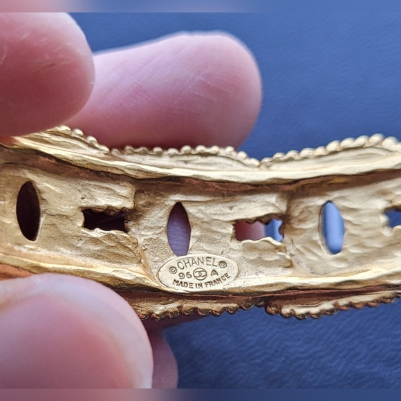 Vintage CHANEL Bangle Bracelet CC  Logo 96A - Picture 6 of 16